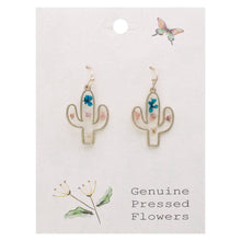 Load image into Gallery viewer, Southwest Vintage Dried Flower Cactus Earrings