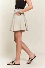 Load image into Gallery viewer, RAW EDGE WAIST WASHED DENIM MINI SKIRT