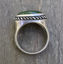 Load image into Gallery viewer, Vintage Dark Green Jade Ring