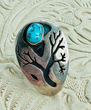 Load image into Gallery viewer, Vintage Turquoise Shadowbox Tree Ring