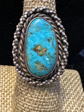 Load image into Gallery viewer, Vintage Turquoise Ring w/Twisted Bezel