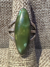 Load image into Gallery viewer, Vintage Oval Green Turquoise Ring