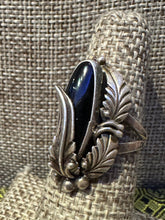 Load image into Gallery viewer, Vintage Nakai Sterling Silver Feather Onyx Ring
