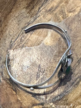 Load image into Gallery viewer, Vintage Malachite & Mother of Pearl Cuff