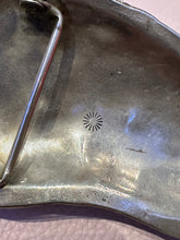 Load image into Gallery viewer, Vintage Navajo Bear Claw Belt Buckle