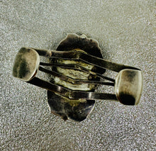 Load image into Gallery viewer, Bisbee Navajo Cuff