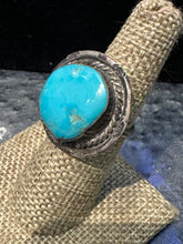 Load image into Gallery viewer, Vintage Round Turquoise Ring