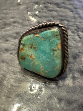 Load image into Gallery viewer, Vintage Turquoise Ring
