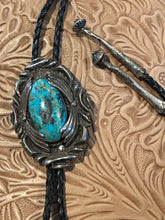 Load image into Gallery viewer, Vintage Turquoise Bolo Tie