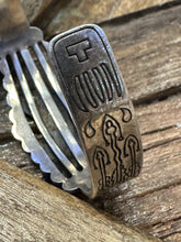Load image into Gallery viewer, Vintage Fred Harvey Cuff