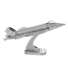 Load image into Gallery viewer, Aviation Metal Earth Models