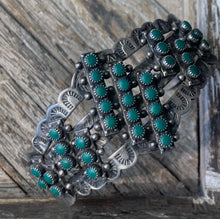 Load image into Gallery viewer, Vintage Zuni Cuff