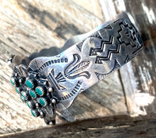 Load image into Gallery viewer, Vintage Zuni Cuff