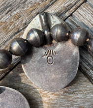 Load image into Gallery viewer, Vintage Navajo Pearls w/Turquoise