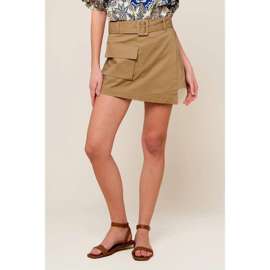 A Solid Woven Skort