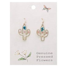 Load image into Gallery viewer, Southwest Vintage Dried Flower Cactus Earrings
