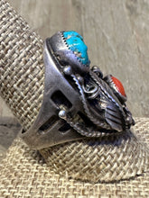 Load image into Gallery viewer, Vintage Ring with Turquoise and Red Coral
