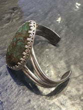 Load image into Gallery viewer, Vintage
