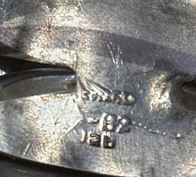 Load image into Gallery viewer, Vintage Navajo Pearl Silver Ring
