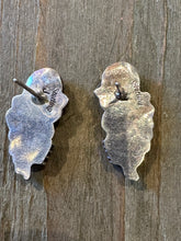 Load image into Gallery viewer, Vintage sterling silver flower earrings
