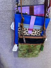 Load image into Gallery viewer, Leather Crossbody Bag
