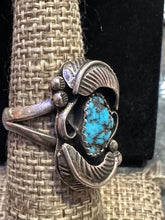 Load image into Gallery viewer, Vintage Turquoise ring
