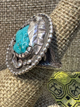 Load image into Gallery viewer, Vintage Navajo Turquoise Ring
