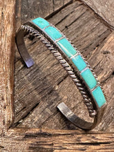 Load image into Gallery viewer, Vintage Zuni Cuff
