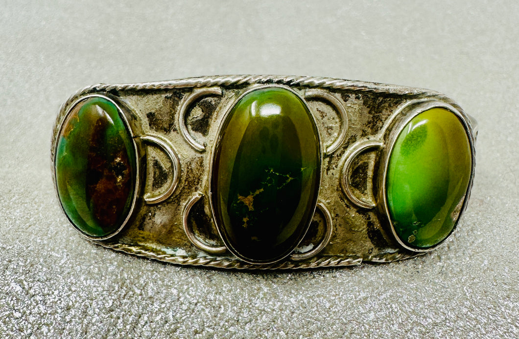 Green Chalcedony and Sterling Silver Navajo Vintage Cuff