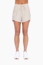 Load image into Gallery viewer, NYLON BLEND ACTIVE CARGO SHORTS
