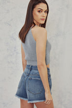 Load image into Gallery viewer, HIGH RISE FRAYED HEM DENIM SHORTS
