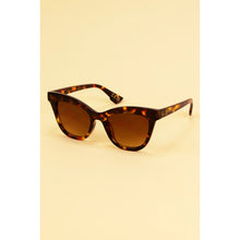 Load image into Gallery viewer, Nadia Limited Edition Sunglasses - Tortoiseshell
