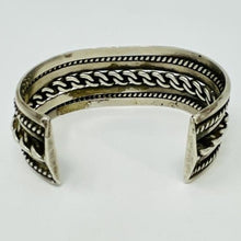 Load image into Gallery viewer, Navajo Cuff with Hand Pulled and Twisted Wire
