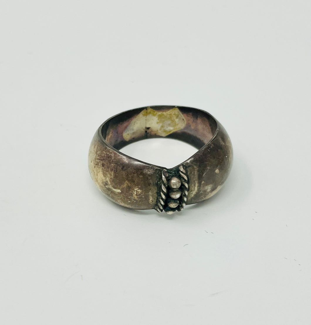 Silver Band Ring with Rope and Raindrops
