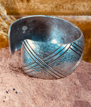 Load image into Gallery viewer, Old Pawn Sterling Silver 1&quot; wide Cuff Bracelet with lines and hand stamping
