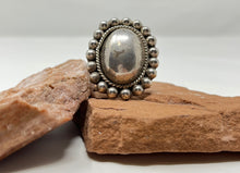 Load image into Gallery viewer, Vintage Navajo Pearl Silver Ring
