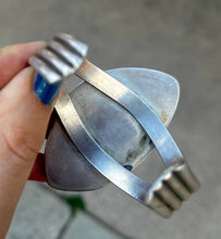 Load image into Gallery viewer, Vintage
