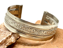 Load image into Gallery viewer, Vintage Silver Cuff
