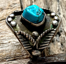 Load image into Gallery viewer, Navajo Turquoise Ring
