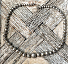 Load image into Gallery viewer, Navajo Pearl Necklace

