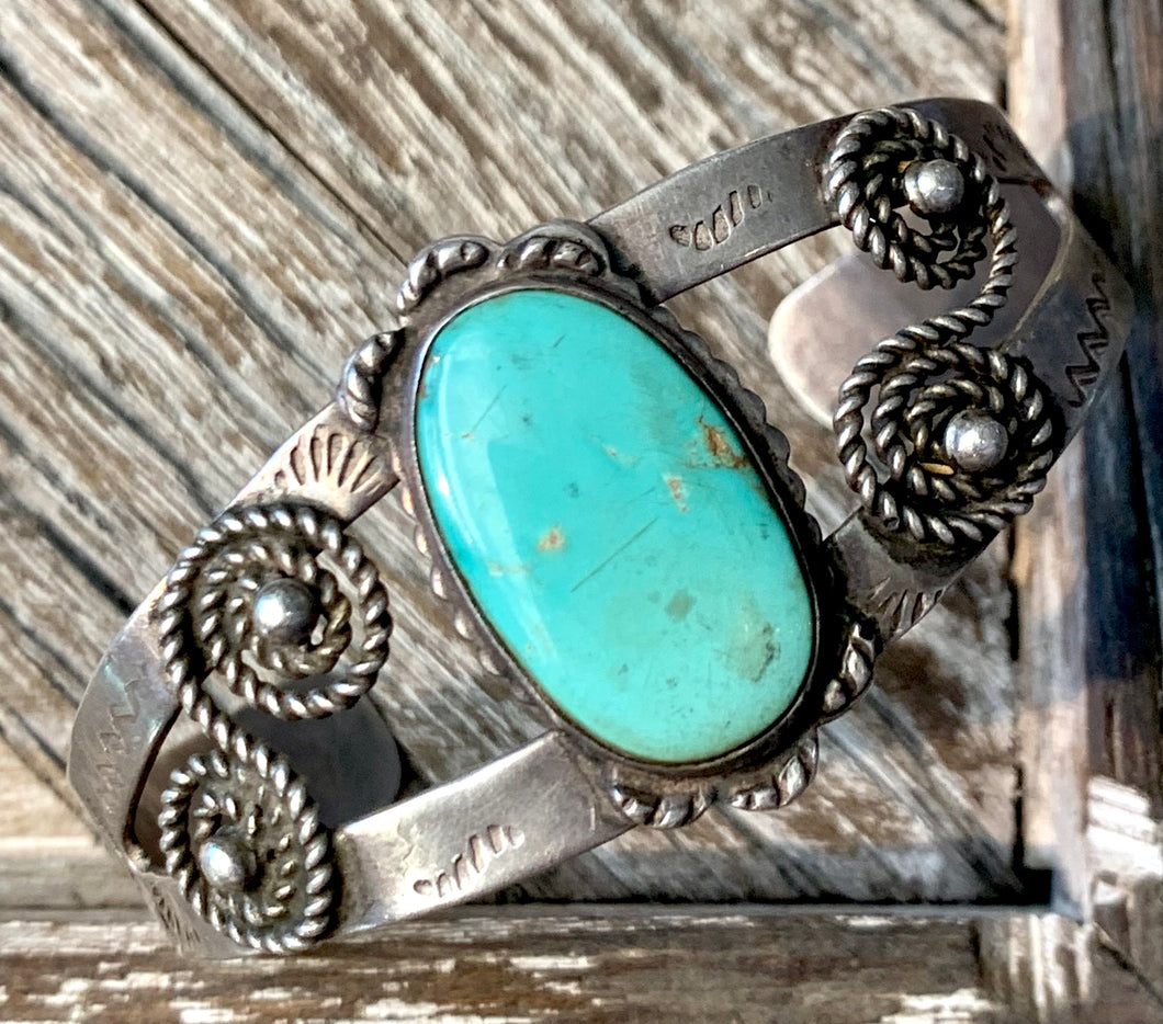 Sterling Silver w/ Turquoise Stone in the Middle Cuff