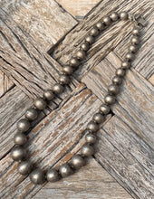 Load image into Gallery viewer, Vintage Navajo Pearl Necklace
