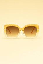 Load image into Gallery viewer, Hayley Limited Edition Sunglasses - Nude
