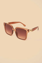 Load image into Gallery viewer, Luxe Lainey Sunglasses - Rose
